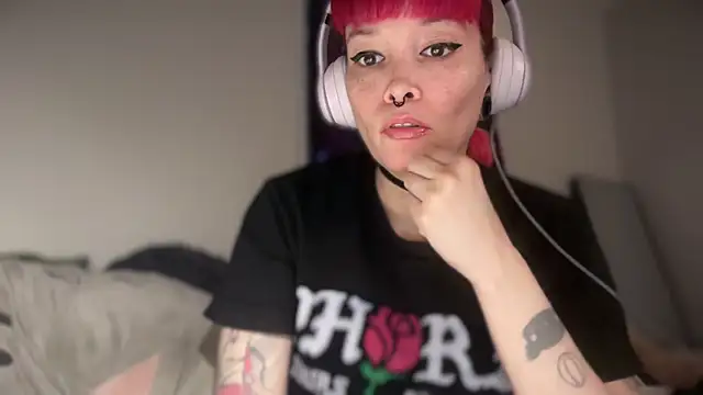 Snapshot of FRRANNKIE chatting on 07-26-26, 04:14 FRRANNKIE online show from 07-26-26, 04:14
