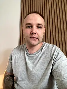 Snapshot of Your_slaveboy chatting on 11-14-25, 08:46 Your slaveboy online show from 11-14-25, 08:46