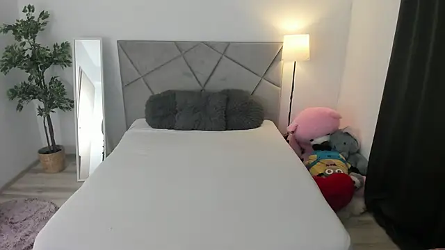 BlueEyesLexy online show from 06-20-26, 06:27