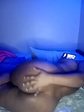 Hotlisa online show from 04-19-26, 05:34