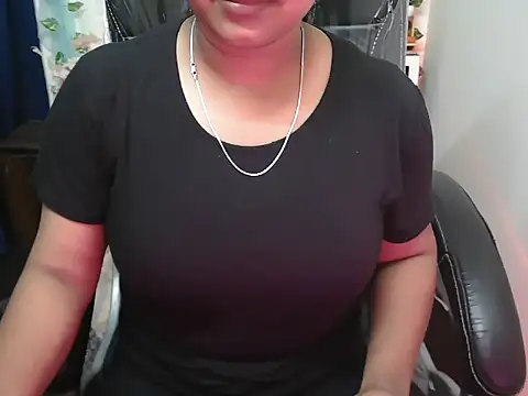 shivi moto online show from 12-22-25, 05:26