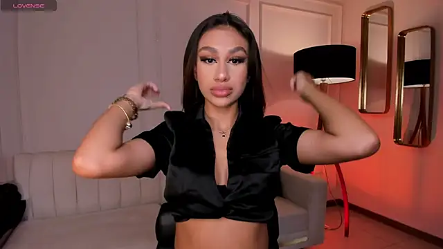 DannaCruz online show from 02-06-25, 06:56