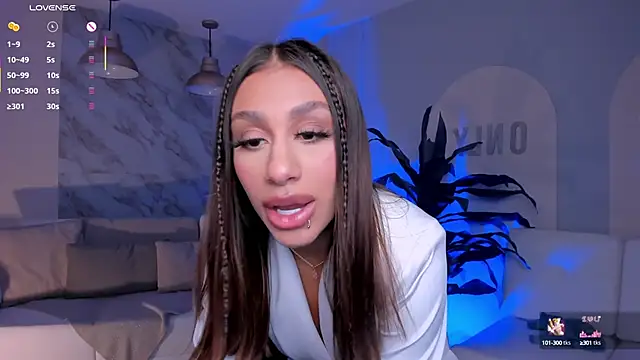 DannaCruz online show from 02-18-25, 10:47