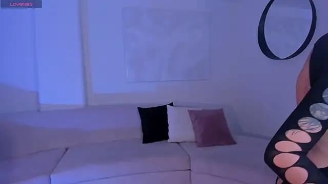 DannaCruz online show from 09-13-25, 07:24