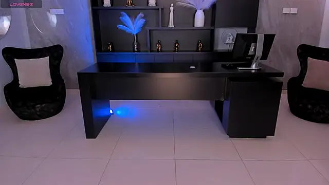 BiancaPierce online show from 12-19-25, 01:29