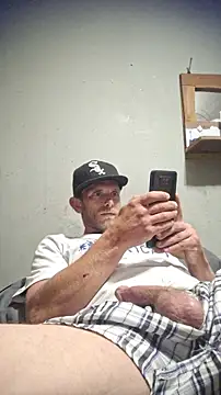 Snapshot of daddytim0 chatting on 02-13-26, 07:04 daddytim0 online show from 02-13-26, 07:04