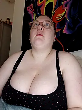 Sexycurvyemilyy online show from 03-02-26, 09:10