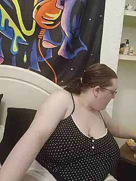 Snapshot of Sexycurvyemilyy chatting on 06-26-26, 10:03 Sexycurvyemilyy online show from 06-26-26, 10:03