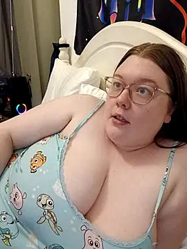 Snapshot of Sexycurvyemilyy chatting on 07-15-26, 09:53 Sexycurvyemilyy online show from 07-15-26, 09:53