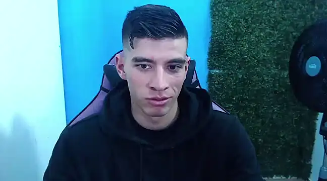 Snapshot of DEIBY_BABY chatting on 12-16-24, 11:28 DEIBY BABY online show from 12-16-24, 11:28