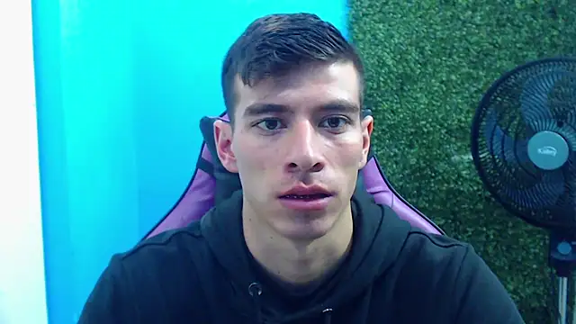 Snapshot of DEIBY_BABY chatting on 01-04-25, 09:31 DEIBY BABY online show from 01-04-25, 09:31