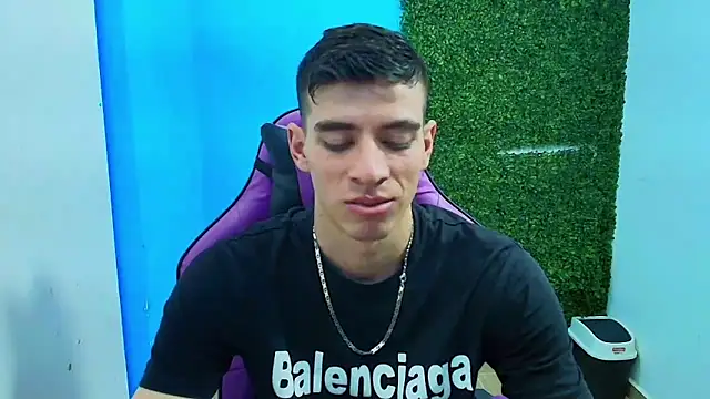 Snapshot of DEIBY_BABY chatting on 01-17-25, 09:50 DEIBY BABY online show from 01-17-25, 09:50