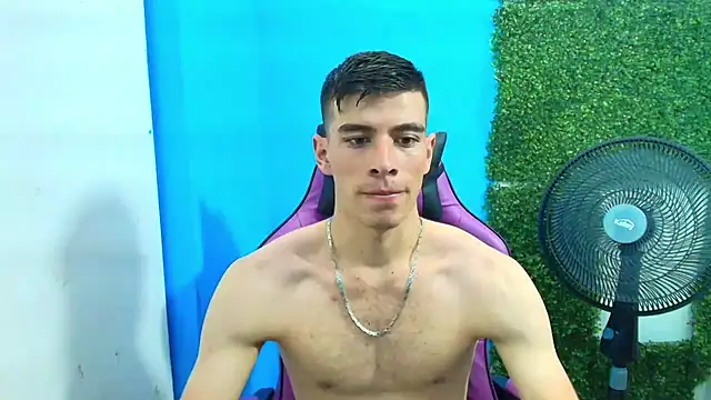 Snapshot of DEIBY_BABY chatting on 01-29-25, 06:50 DEIBY BABY online show from 01-29-25, 06:50