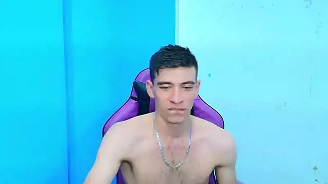 Snapshot of DEIBY_BABY chatting on 02-21-25, 06:07 DEIBY BABY online show from 02-21-25, 06:07