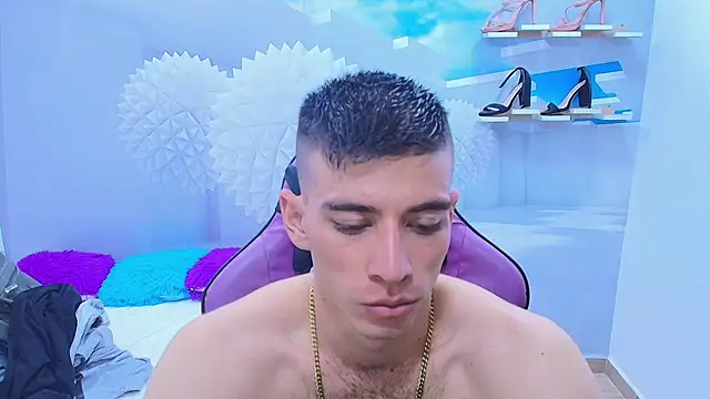 Snapshot of DEIBY_BABY chatting on 09-29-25, 07:51 DEIBY BABY online show from 09-29-25, 07:51