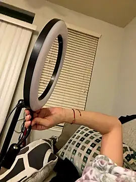 Natur4lBeautyb33 online show from 01-15-26, 06:18