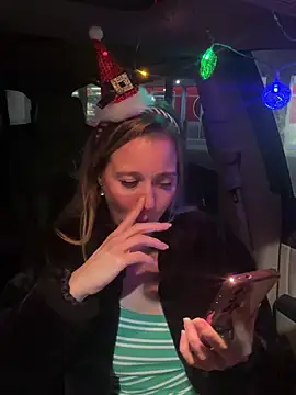 SkyelarSommer online show from 12-22-24, 04:17