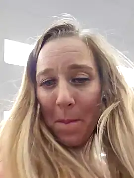 SkyelarSommer online show from 02-01-25, 02:16