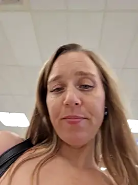 SkyelarSommer online show from 01-05-26, 05:49