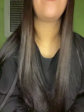 Snapshot of Mayacrayzi chatting on 06-18-26, 09:25 Mayacrayzi online show from 06-18-26, 09:25