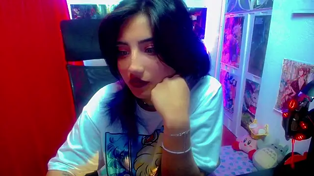 Snapshot of akai_krazna chatting on 01-22-25, 02:46 akai krazna online show from 01-22-25, 02:46