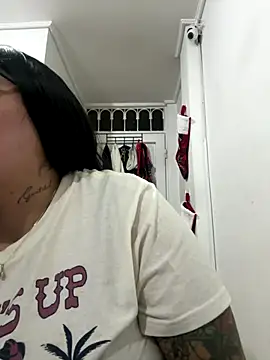 croftsmila online show from 11-15-25, 12:19