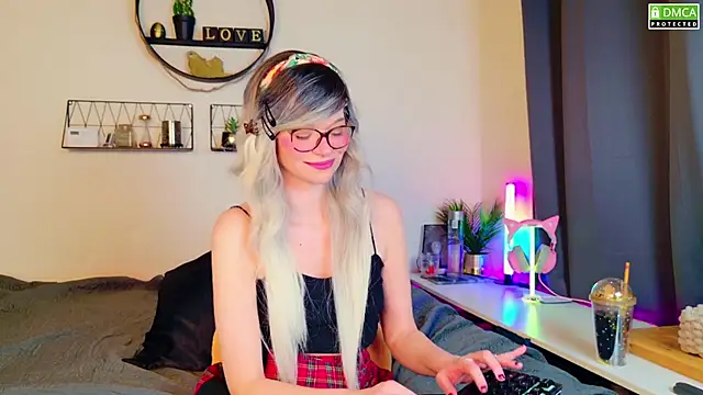 Kittychatte online show from 03-03-25, 08:54