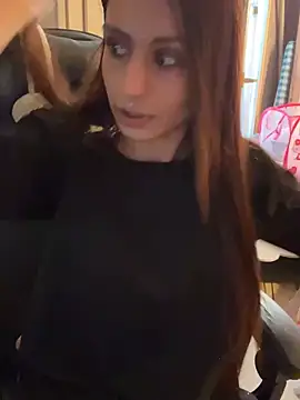 LaPetitechienne1 online show from 01-19-25, 01:44