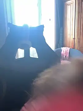 LaPetitechienne1 online show from 01-26-25, 10:23