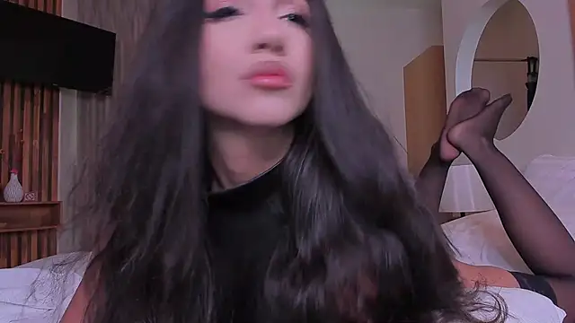 Snapshot of Your_Girl69XXX chatting on 02-21-25, 05:24 Your Girl69XXX online show from 02-21-25, 05:24