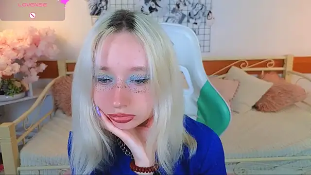 Katia Kim online show from 04-17-26, 05:32