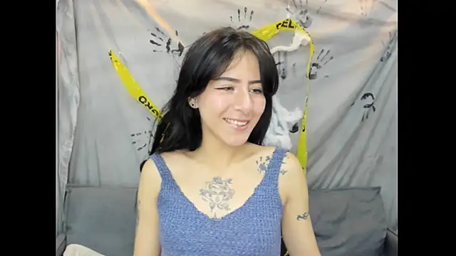 Mhelanny2 online show from 10-28-25, 05:04