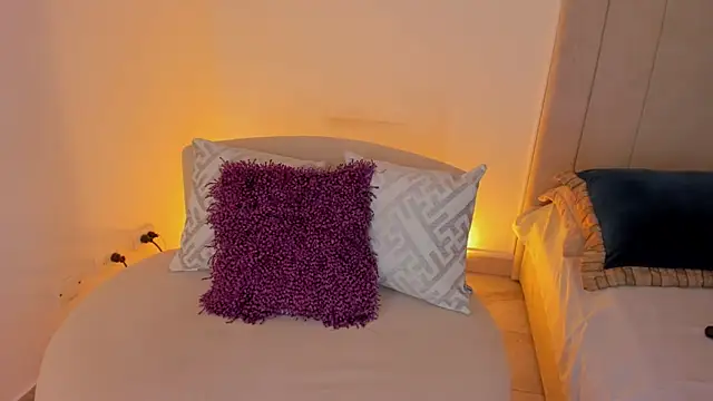 luisah  online show from 04-16-26, 08:20