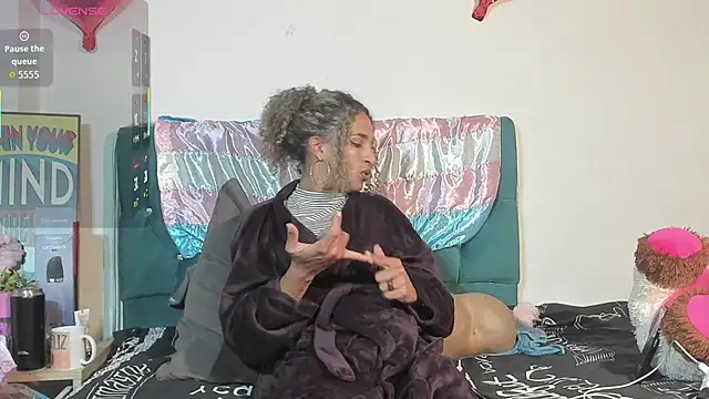 Snapshot of StefanyMiler chatting on 07-05-26, 04:19 StefanyMiler online show from 07-05-26, 04:19