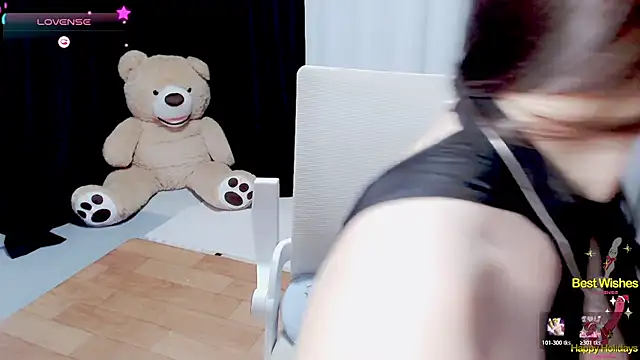 Snapshot of Su_rosie chatting on 07-24-26, 03:04 Su rosie online show from 07-24-26, 03:04