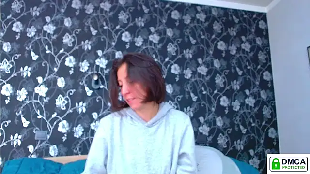 Sophi Cute online show from 05-14-26, 12:56