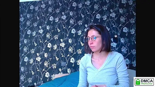 Sophi Cute online show from 05-23-26, 02:43