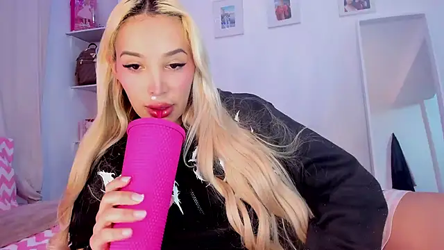  viioletweekend  online show from 03-16-26, 08:57