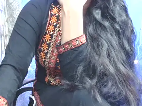 Snapshot of Supriya201 chatting on 01-06-25, 04:23 Supriya201 online show from 01-06-25, 04:23