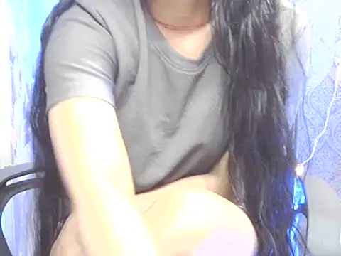 Snapshot of Supriya201 chatting on 03-22-25, 04:26 Supriya201 online show from 03-22-25, 04:26