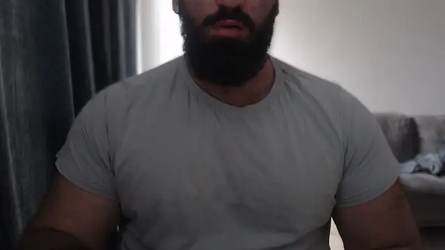 hugemachohandsome online show from 10-14-25, 08:04