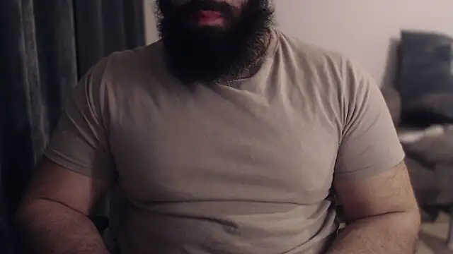 hugemachohandsome online show from 04-08-26, 09:15