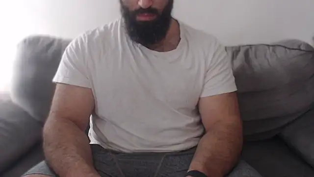 hugemachohandsome online show from 06-22-26, 04:31