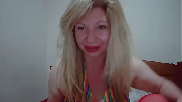 Snapshot of Kattymary chatting on 01-17-25, 11:29 Kattymary online show from 01-17-25, 11:29