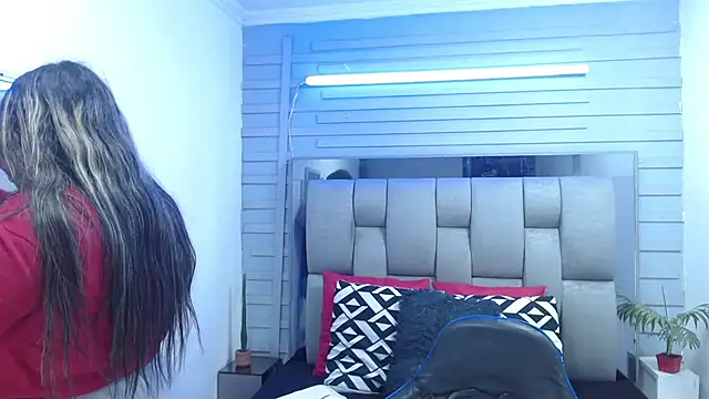 evelin zaens online show from 03-31-26, 03:41