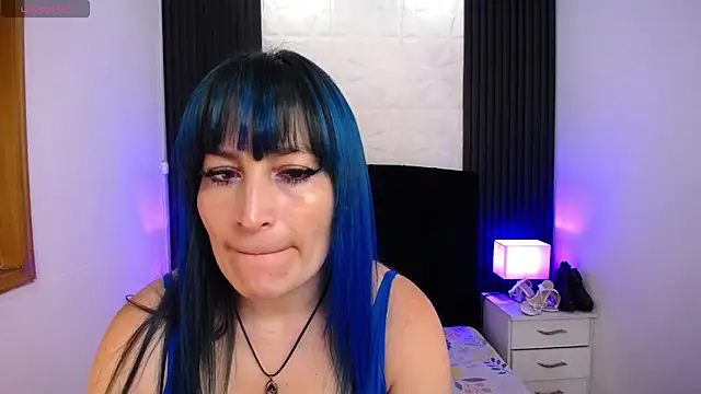 alicia moom online show from 02-27-25, 07:04