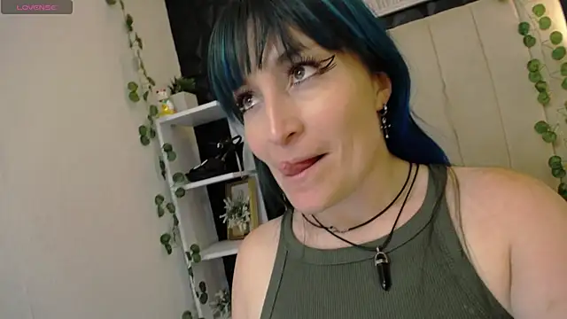 alicia moom online show from 03-12-25, 10:39