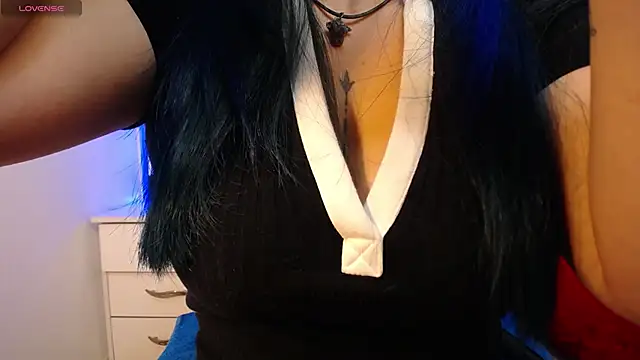 alicia moom online show from 10-03-25, 07:33