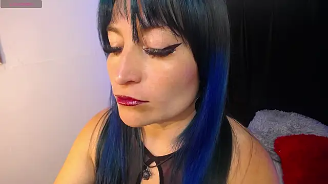 alicia moom online show from 10-07-25, 06:49