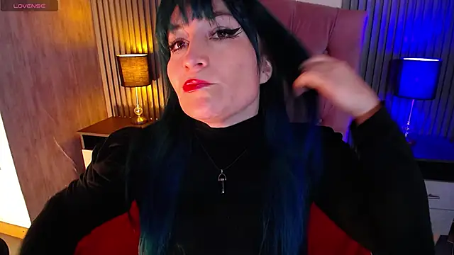 Snapshot of alicia_moom chatting on 04-27-26, 07:56 alicia moom online show from 04-27-26, 07:56